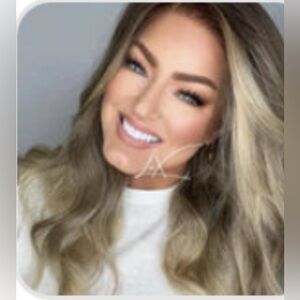 Elegant Blonde Women's Hair Wig